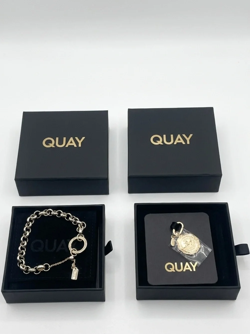 Quay Australia Link Bracelet with Medallion Charm - Picture 1 of 6